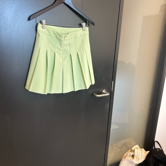 Sunday Best size 6 EUC worn once mint Green High-Low Pleated Mini Skirt - Picture 9 of 12